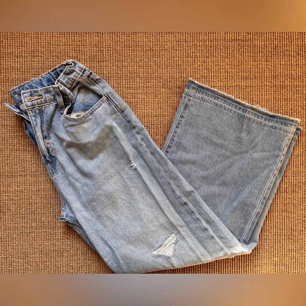 Old Navy Kids Light Blue High Rise Baggy Wide Leg Jeans 18+